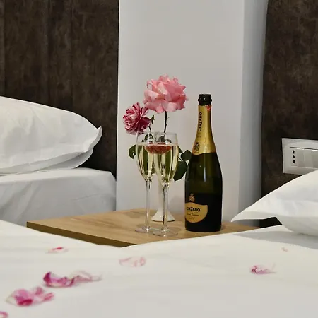 Elite Hotell Golem (Tirana)