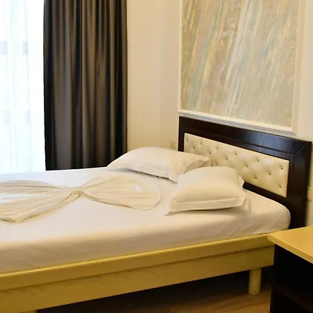 Hotell Elite Golem (Tirana)