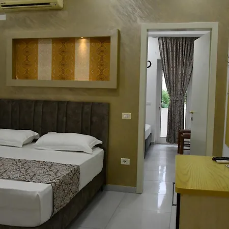 Elite Golem (Tirana)