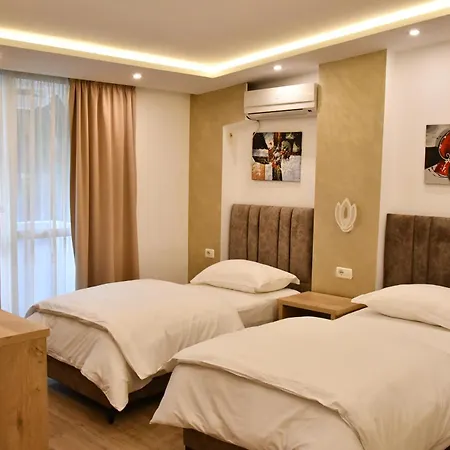 Elite Golem (Tirana)