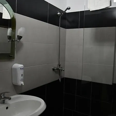 Elite 4* Golem (Tirana)