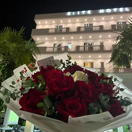 Elite Hotel 4*
