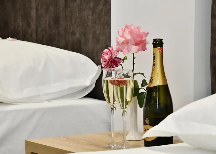 Elite Hotel 4*