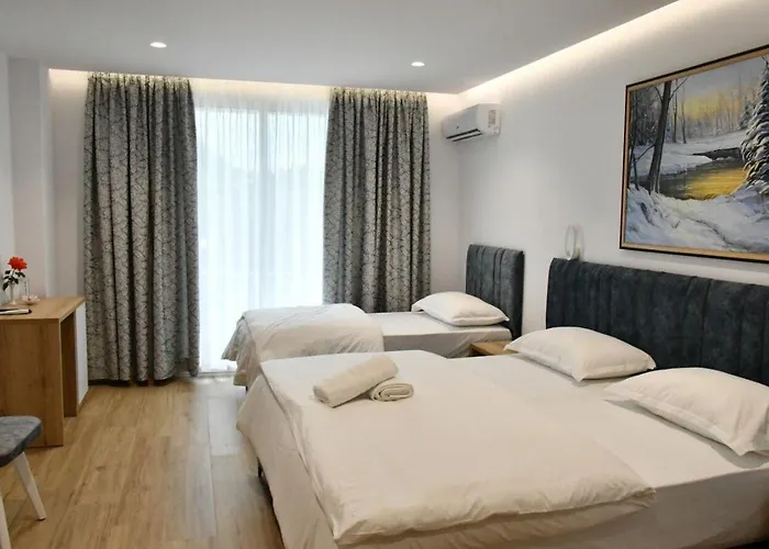 Elite Hotel 4*